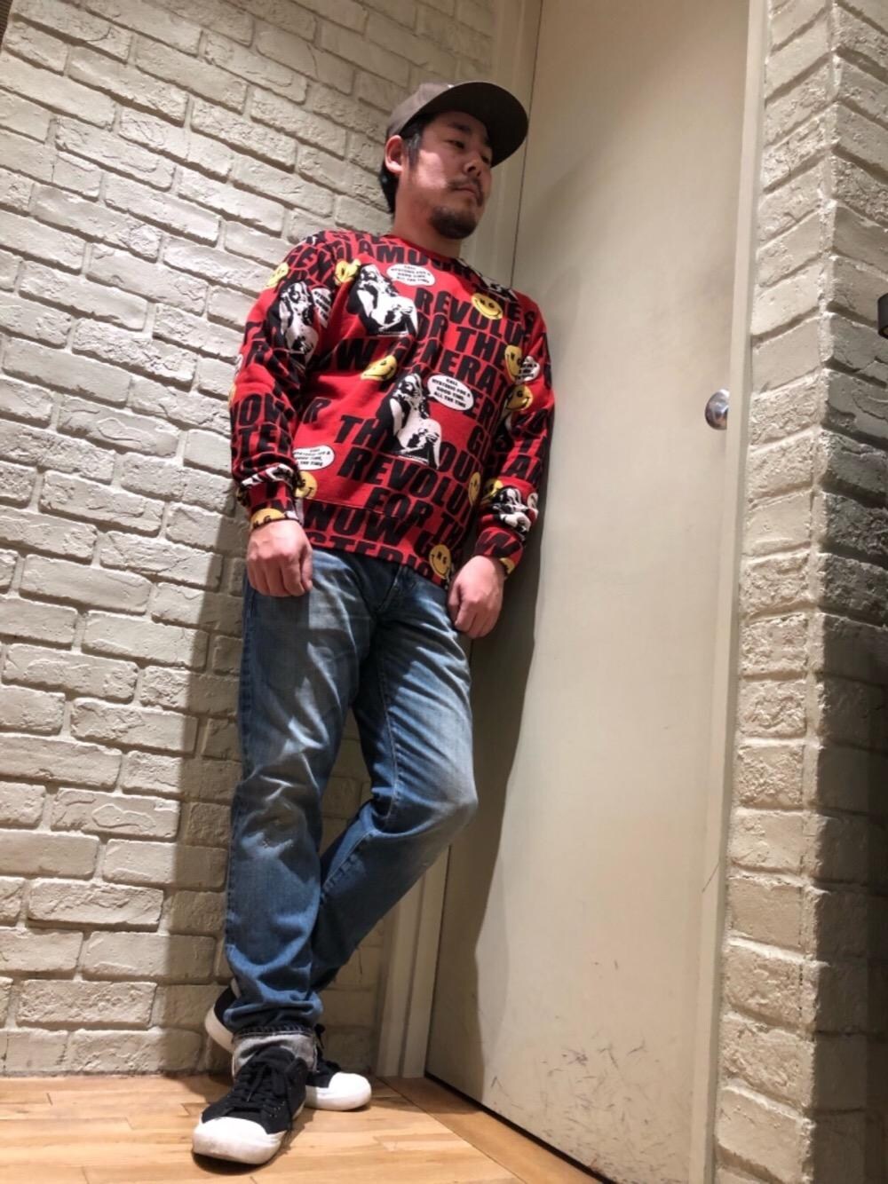 「スウェット、デニム、Hysteric Glamour、春コーデ、ラフコーデ、カジュアルコーデ、ヒステリックグラマー、アメカジコーデ」｜「HYSTERIC GLAMOURのHYSTERIC LIVE刺繍 キャップ（キャップ、ブラウン系）」を使った、hashikenさん（メンズ・172cm）の冬コーディネートの1枚目の写真