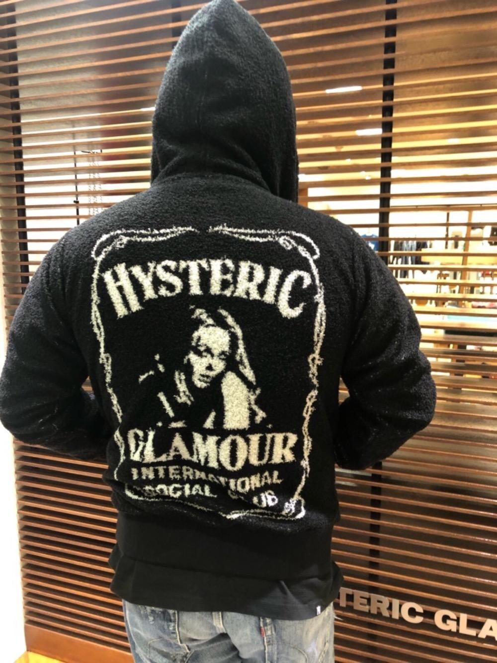 「デニム、パーカー、Hysteric Glamour、春コーデ、ラフコーデ、カジュアルコーデ、ヒステリックグラマー、ストリートコーデ、アメカジコーデ」｜「HYSTERIC GLAMOURのスリムストレートデニムパンツ（デニムパンツ、ブルー系）」を使った、hashikenさん（メンズ・172cm）の冬コーディネートの1枚目の写真