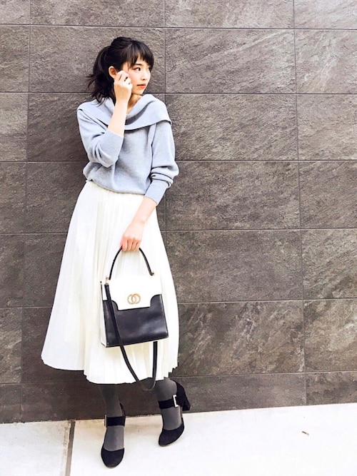 #春らしい透け感の「プリーツスカート」