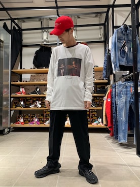 「KaneZ（ケインズ）のKaneZ/ケインズ/SpaceAeronautics Cap（キャップ、レッド系）」を使った、Junya Kasugaさん（メンズ・170cm）の秋コーディネート