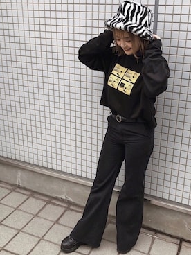「LIVE」｜「アイテム（その他）」を使った、637☺︎︎さん（レディース・160cm）の春コーディネート