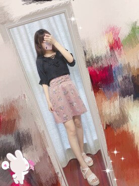 「one after another NICE CLAUP（ワンアフターアナザーナイスクラップ）のアイテム（Tシャツ/カットソー、ブラック系）」を使った、HOHOさん（レディース）の春コーディネート