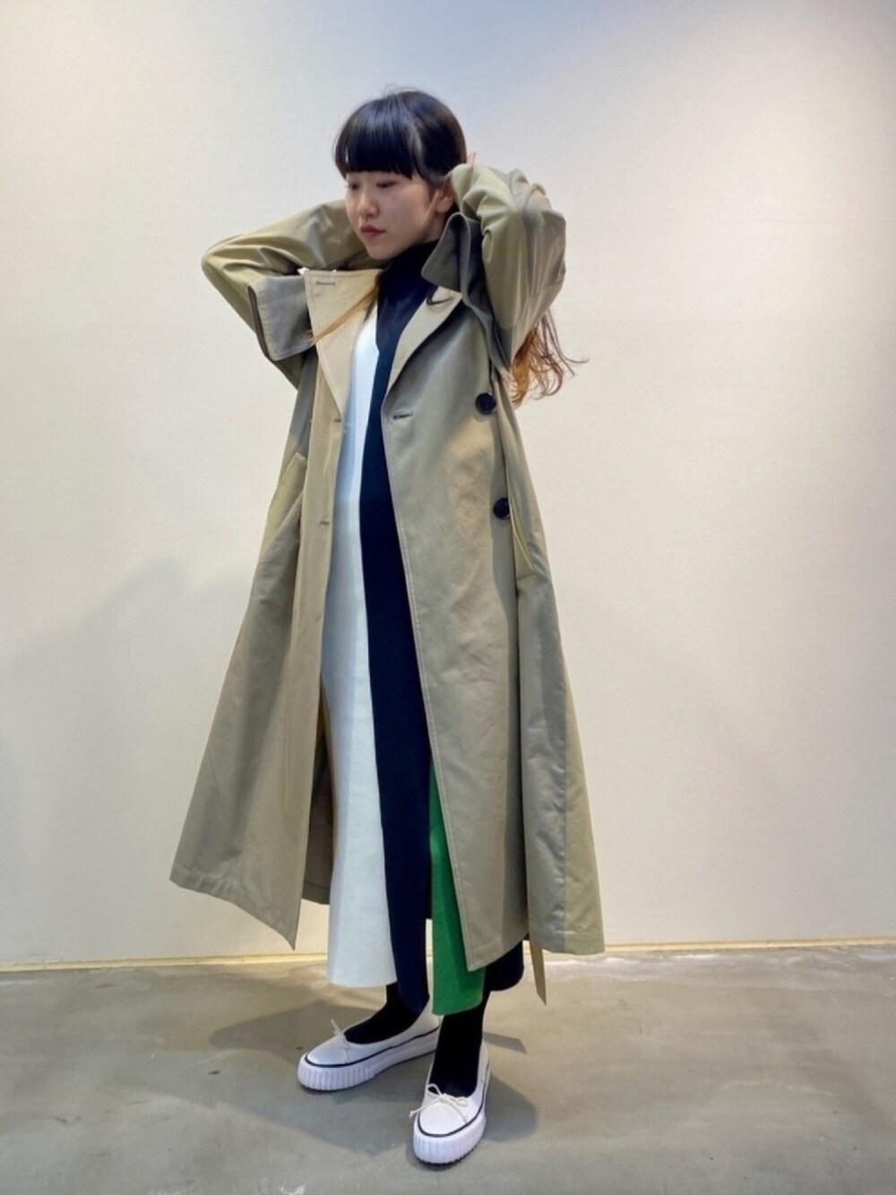 ENFOLDのトレンチコートを使った人気ファッションコーディネート - WEAR