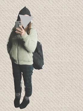 HELLY HANSENのマウンテンパーカー（ベージュ系）を使った人気