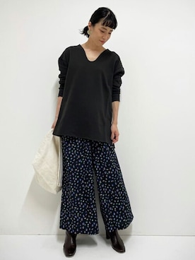 「サテンパンツ」｜「アイテム（財布/小物）」を使った、yuka5942さん（レディース・160cm）の秋コーディネート