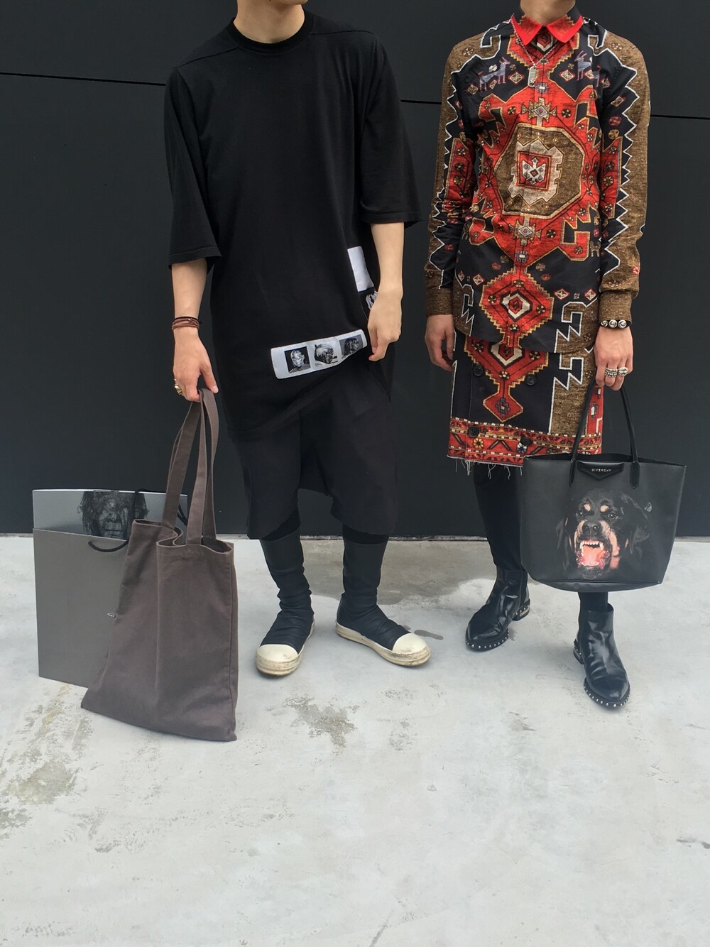 「RICK OWENS、drkshdw、GIVENCHY、ROTTWEILER、Chrome Hearts、Maison Martin Margiela、Maison Margiela」｜「GIVENCHYのアイテム（シャツ/ブラウス、その他）」を使った、🌹さん（メンズ・170cm）の夏コーディネートの1枚目の写真