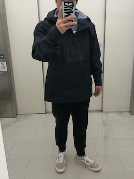 「オールドスクール」｜「アイテム（ミリタリージャケット）」を使った、ハマ蓮さん（メンズ・169cm）の冬コーディネート