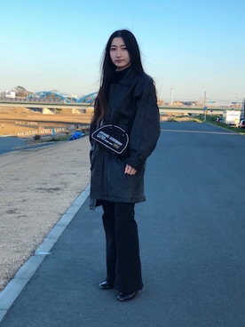 「OPENING CEREMONY（オープニングセレモニー）のアイテム（ショルダーバッグ）」を使った、Shionさん（レディース・156cm）の冬コーディネート