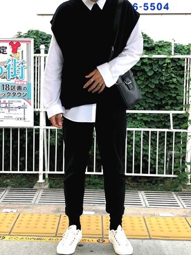 「H&M（エイチ・アンド・エム）のアイテム（シャツ/ブラウス、ホワイト系）」を使った、ShoRaさん（メンズ・181cm）の秋コーディネート