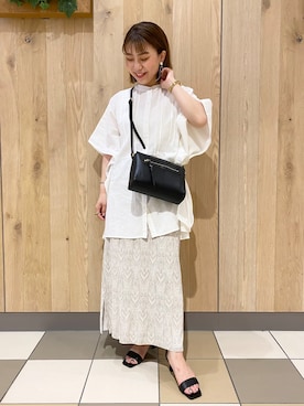 知名 エリカさんのコーディネート