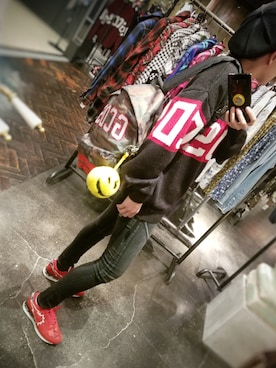 「ROYAL FLASH（ロイヤルフラッシュ）のアイテム（財布/小物）」を使った、あやさん（レディース・170cm）の秋コーディネート