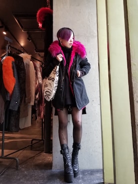 「KMRii（ケムリ）のアイテム（スウェット）」を使った、あやさん（レディース・170cm）の秋コーディネート