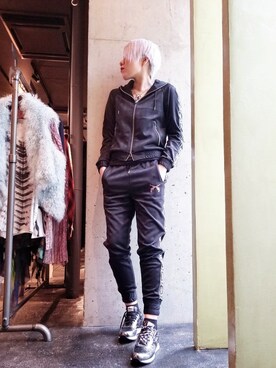 「roar（ロアー）のアイテム（パンツ）」を使った、あやさん（レディース・170cm）の冬コーディネート