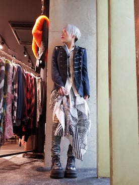 「KMRii（ケムリ）のアイテム（アクセサリー）」を使った、あやさん（レディース・170cm）の春コーディネート