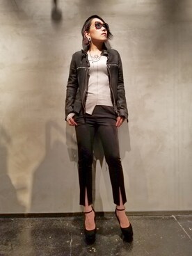 「ラフスタイル」｜「アイテム（ライダースジャケット）」を使った、あやさん（レディース・170cm）の夏コーディネート