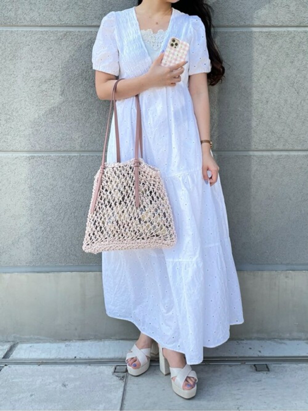 「Samantha Thavasa Petit Choiceの★シーカバッグ　大サイズ（ハンドバッグ、ピンク系）」を使った、SamanthaThavasaPetitChoiceShopStaffさん（レディース）の春コーディネートの1枚目の写真