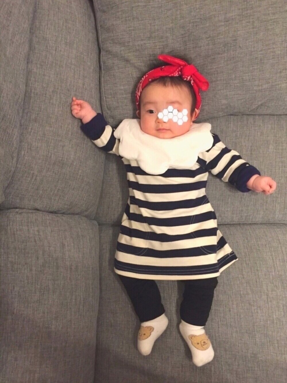 「ワンピース、ボーダー、おんなのこ、ベビーコーデ、０歳、3ヶ月」｜「無印良品のボーダーチュニック（チュニック、その他）」を使った、Rio❇︎さん（キッズ・60cm）の冬コーディネートの1枚目の写真