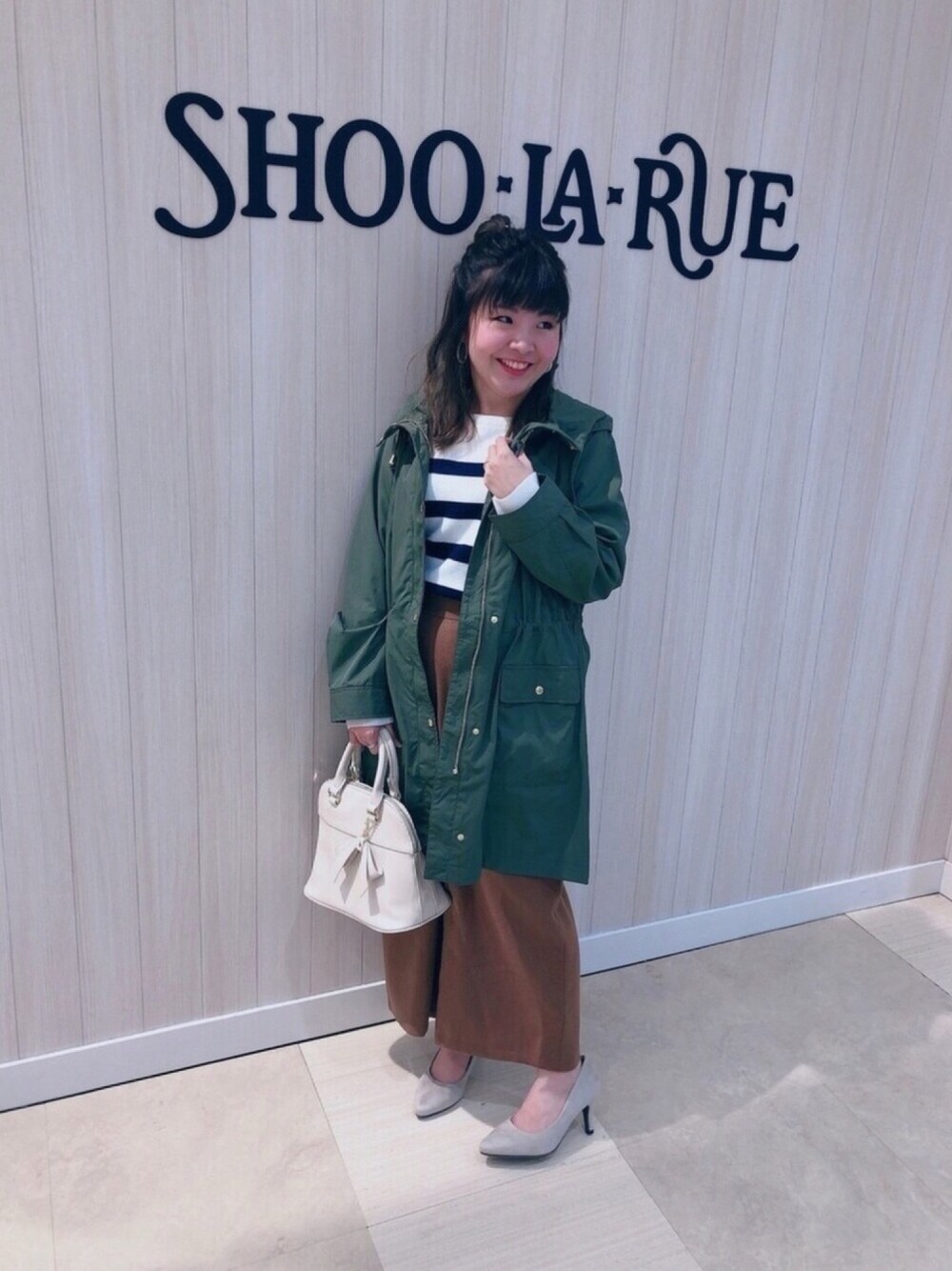 「マウンテンパーカー、低身長、ボーダー、ワイドパンツ、ハーフおだんご、オトナカジュアル、春コーデ、パンプス、プチプラ、シューラルー」｜「DRESKIPのライナー付きロングマウンテンパーカー（その他アウター、グリーン系）」を使った、miss＊さん（レディース・148cm）の冬コーディネートの1枚目の写真