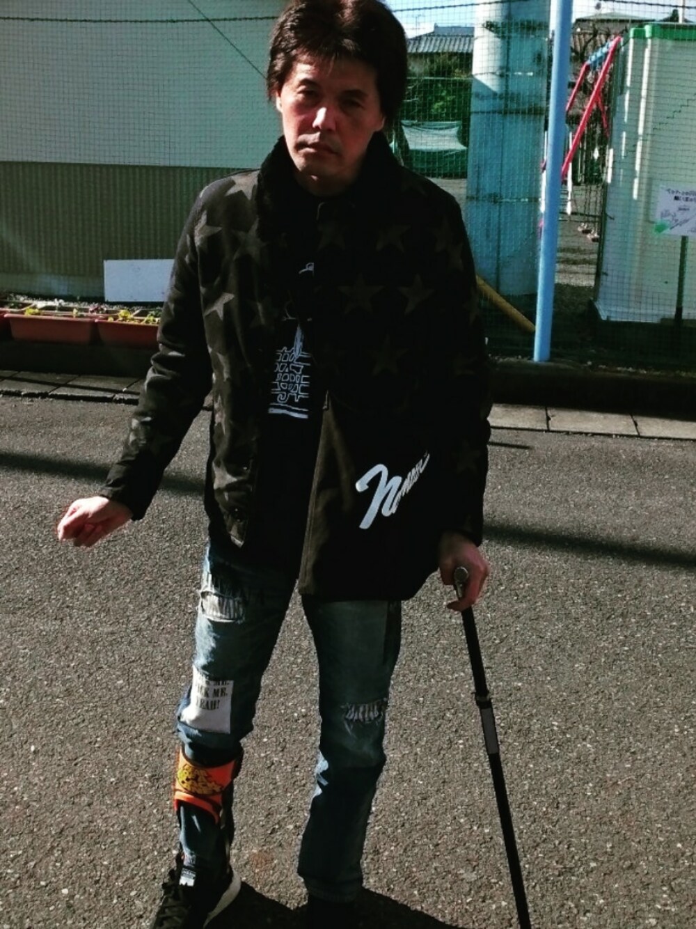 「ウォーキングスタイル」｜「WACKO MARIAのスターN-1デッキジャケット（ミリタリージャケット、ブラック系）」を使った、🤘hiroyuki🤘さん（メンズ・181cm）の冬コーディネートの1枚目の写真