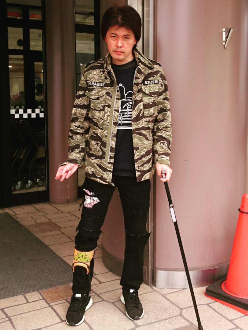 「ウォーキングスタイル」｜「WACKO MARIAのM-65（ミリタリージャケット、グリーン系）」を使った、🤘hiroyuki🤘さん（メンズ・181cm）の春コーディネートの1枚目の写真