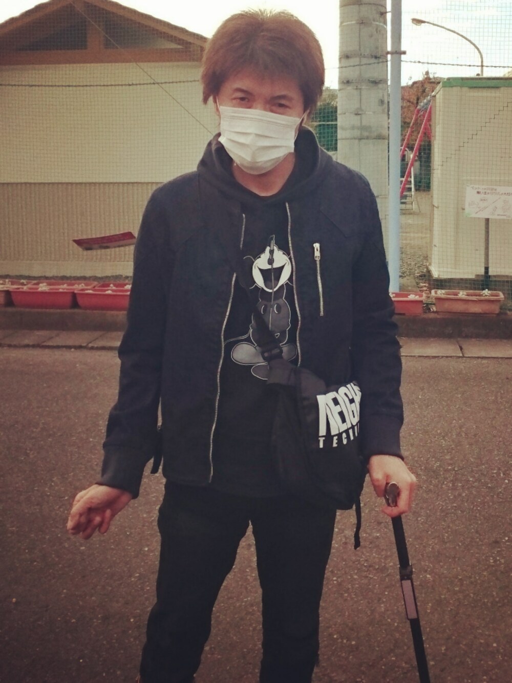 「ウォーキングスタイル」｜「NUMBER (N)INEのライダースデザイン（MA-1、ブラック系）」を使った、🤘hiroyuki🤘さん（メンズ・181cm）の冬コーディネートの1枚目の写真