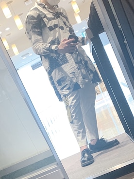 「off white」｜「アイテム（アナログ腕時計）」を使った、akira@相互フォローさん（メンズ・180cm）の夏コーディネート