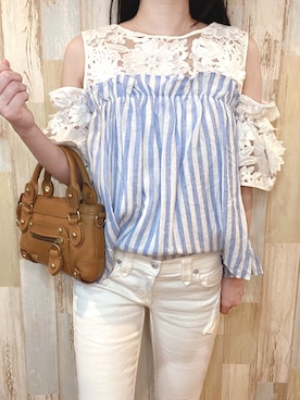 「Chesty（チェスティー）のアイテム（トップス）」を使った、EmmaNoah。さん（レディース・160cm）の夏コーディネート