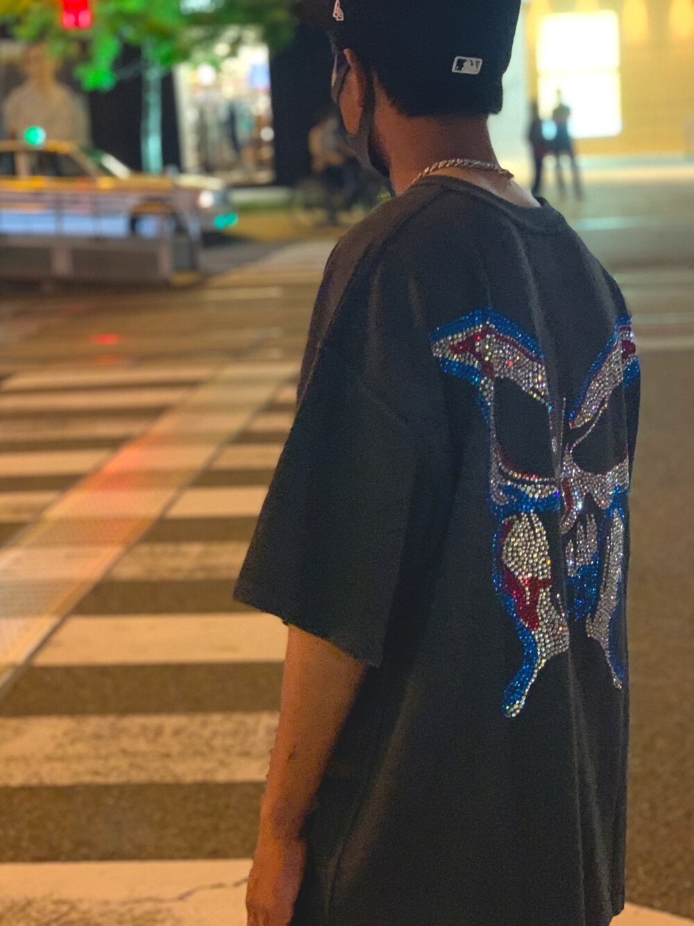 「おしゃれさんと繋がりたい、夏だ！Tシャツ着よう！、ストリート、ブラック、オーバーサイズ、低身長、ラフ、ootd、Tシャツ、キャップ」｜「Supreme のアイテム（Tシャツ/カットソー、ブラック系）」を使った、かいさん（メンズ・170cm）の夏コーディネートの1枚目の写真