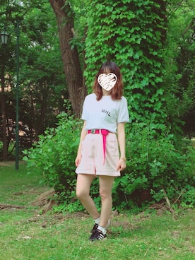 「MHL.（エムエイチエル）のMHL.×URBAN RESEARCH　別注LOGO T-SHIRTS（Tシャツ/カットソー、ホワイト系）」を使った、airi.さん（レディース・160cm）の夏コーディネート