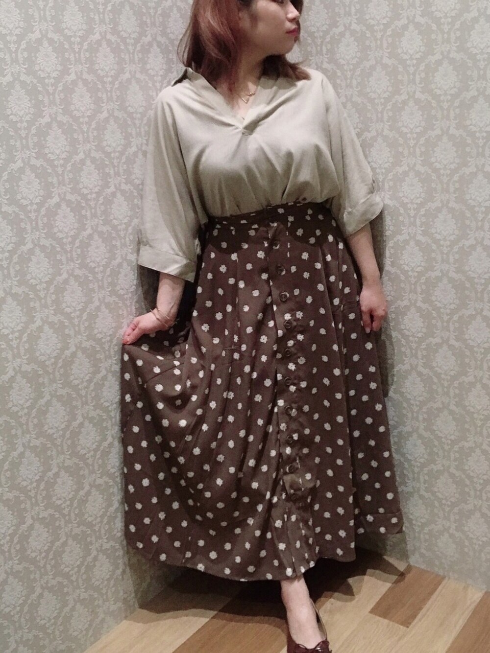 「大人カジュアル、デート、おしゃれさんと繋がりたい、アキコーデ、2020AW、秋カラー、くすみカラー、低身長、低身長コーデ、ママコーデ」｜「Green　Parksの・スクエアバレエシューズ＊＊（バレエシューズ、ブラウン系）」を使った、hauhau0910さん（レディース・150cm）の秋コーディネートの1枚目の写真