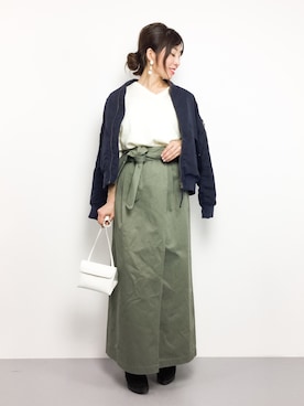 「moussy」｜「アイテム（MA-1）」を使った、RINAさん（レディース・160cm）の冬コーディネート