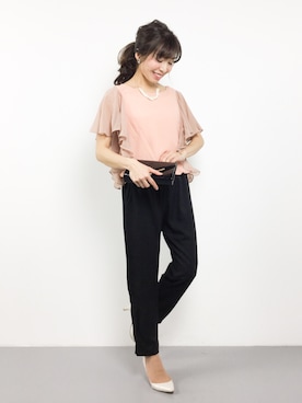 「アイテム（つなぎ/オールインワン、ベージュ系）」を使った、RINAさん（レディース・160cm）の春コーディネート