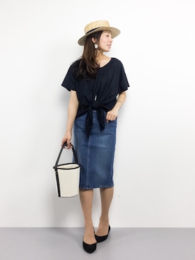 「URBAN RESEARCH（アーバンリサーチ）のアイテム（デニムスカート）」を使った、RINAさん（レディース・160cm）の春コーディネート