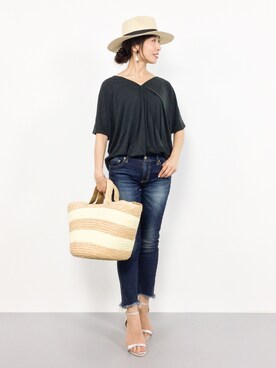 「Ungrid（アングリッド）のインディゴフレイドヘムストスリ（デニムパンツ）」を使った、RINAさん（レディース・160cm）の夏コーディネート