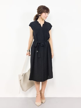 「NATURAL BEAUTY BASIC（ナチュラルビューティーベーシック）のアイテム（シャツワンピース）」を使った、RINAさん（レディース・160cm）の夏コーディネート