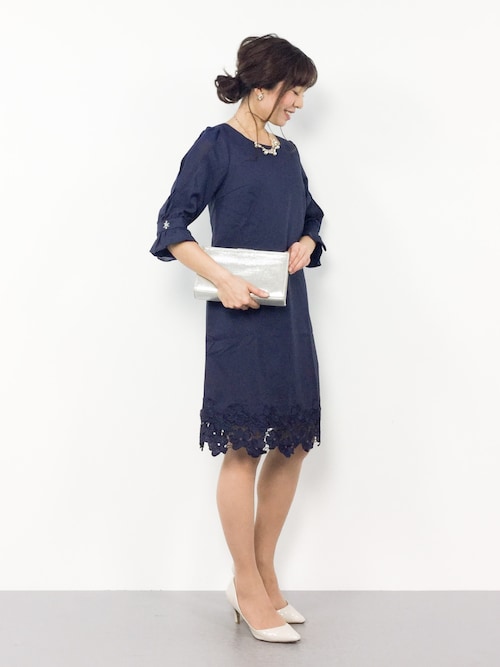 結婚式 服装 ネイビー