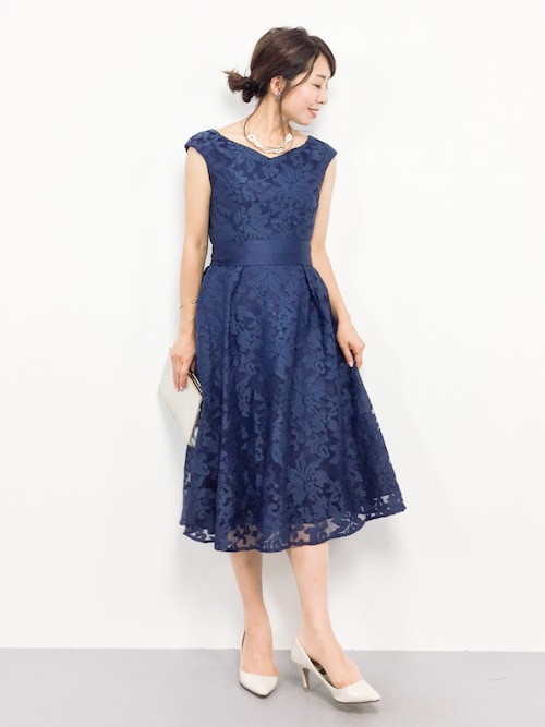 結婚式 服装 秋