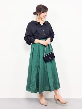 「PLAIN CLOTHING（プレーンクロージング）のアイテム（パンプス）」を使った、RINAさん（レディース・160cm）の秋コーディネート