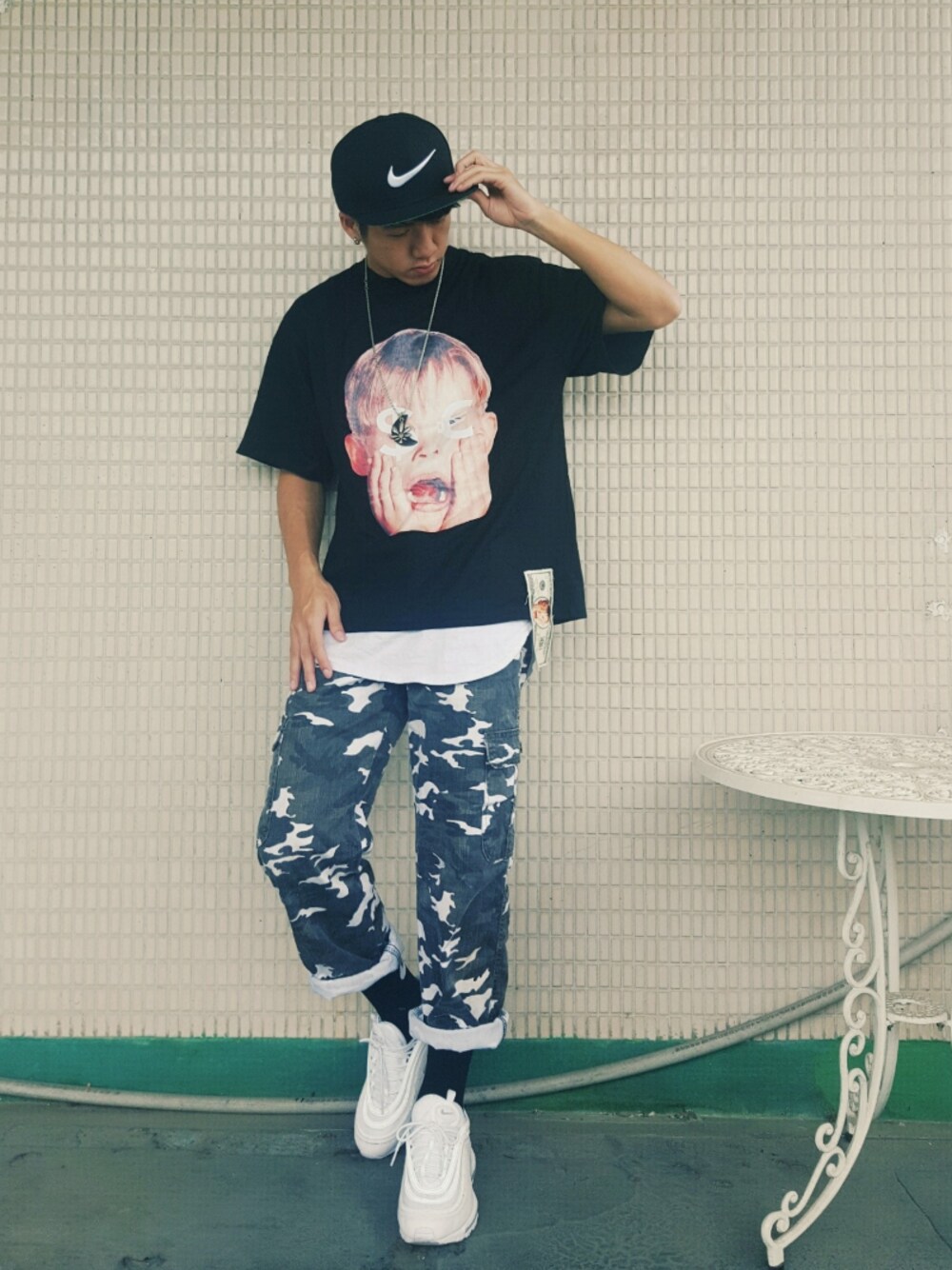 「streetstyle、HIPHOP、streetfashion、highstreet、AIRMAX97、NIKE、ootd、swag、daily look、CITYBOY 」｜「NIKEのアイテム（キャップ、ブラック系）」を使った、YOYOさん（メンズ・170cm）の春コーディネートの1枚目の写真