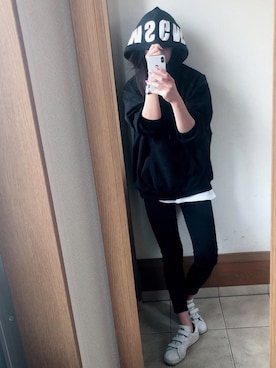 「MSGM（エムエスジーエム）のアイテム（パーカー）」を使った、miiさん（レディース・169cm）の春コーディネート