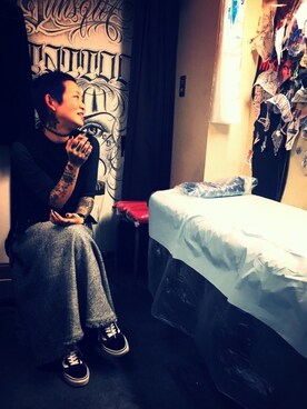 「アイテム（音楽/本・雑誌、パープル系）」を使った、Lauraさん（レディース・156cm）の秋コーディネート