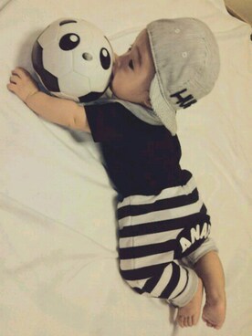 「SFIDA（スフィーダ）のアイテム」を使った、YouLeeさん（キッズ・60cm）の夏コーディネート