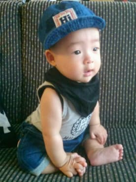 「アイテム（肌着、グレー系）」を使った、YouLeeさん（キッズ・70cm）の夏コーディネート