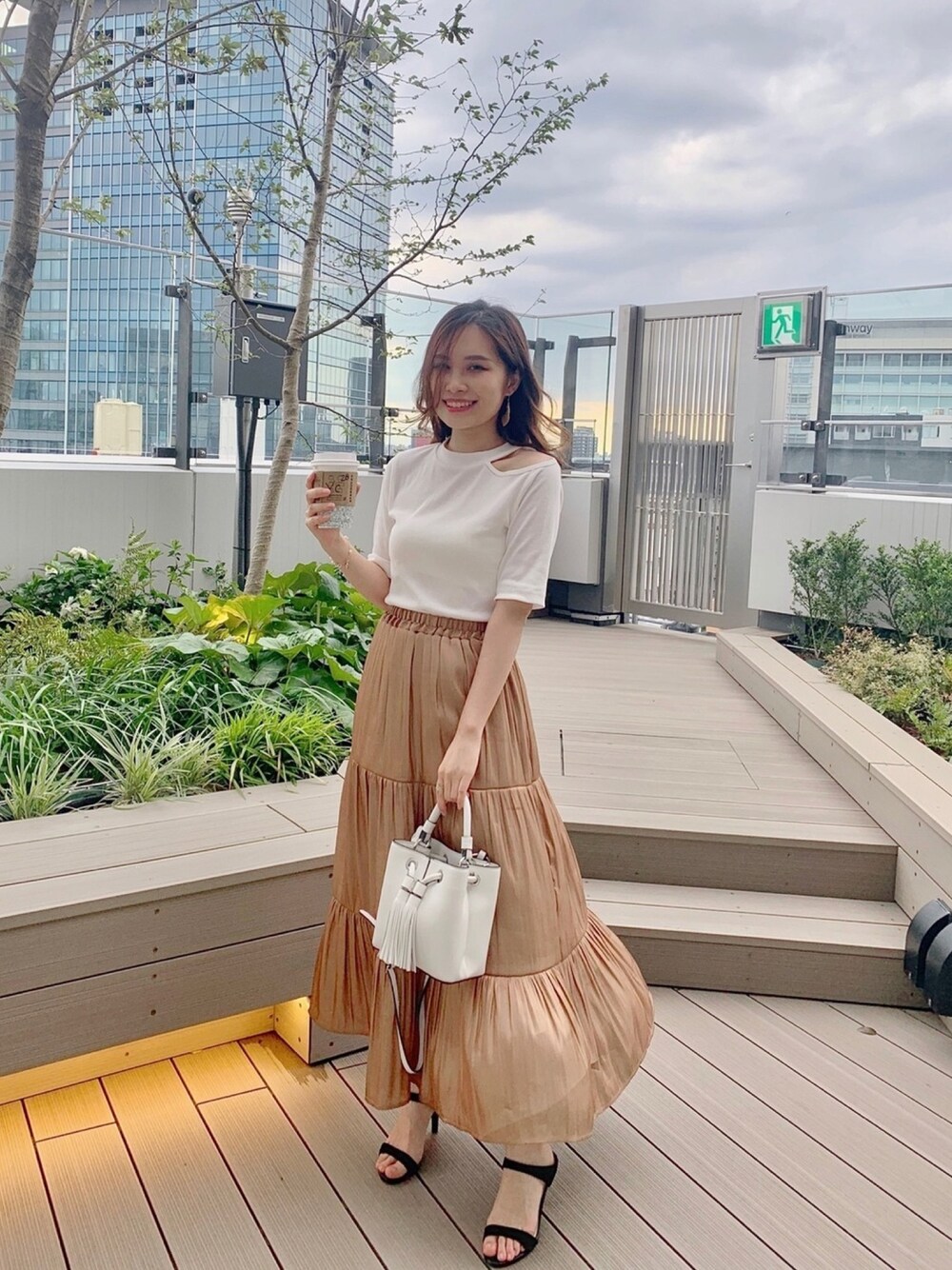 「夏、shibuya、渋谷PARCO、おしゃれさんと繋がりたい、キレイめ、低身長コーデ」｜「ZARAのアイテム（バッグ、ホワイト系）」を使った、エイさん（レディース・153cm）の夏コーディネートの1枚目の写真
