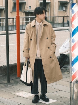 「epnok（エプノック）のアイテム（トレンチコート）」を使った、KOMEI   さん（メンズ・171cm）の春コーディネート