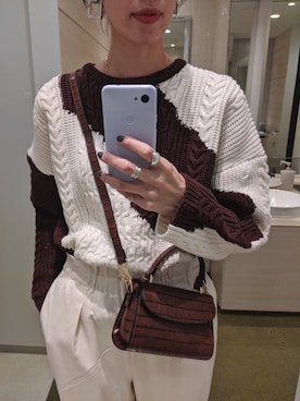 「MOUSSY（マウジー）のSQUARE HOOP イヤリング（ピアス（両耳用））」を使った、maichinさん（レディース・178cm）の秋コーディネート