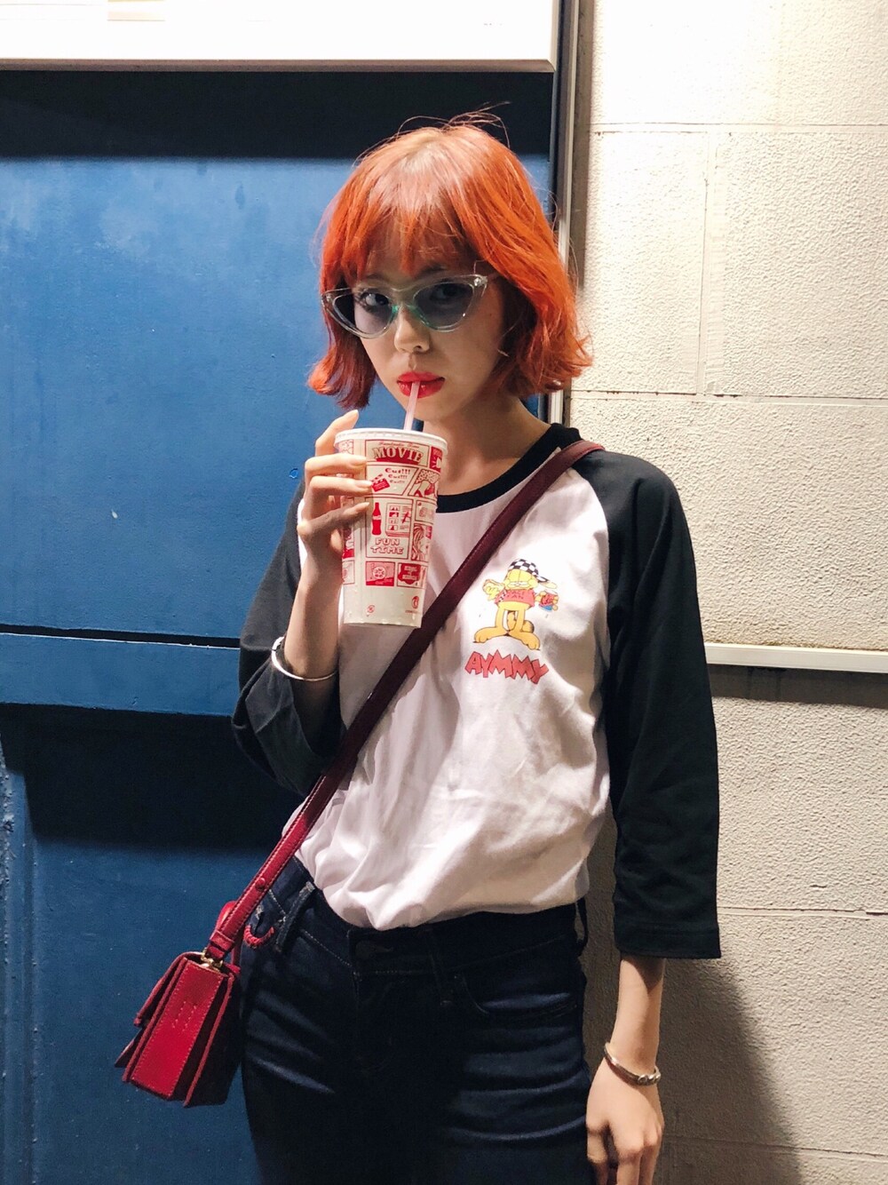 「パンツスタイル、スキニーデニム、ラグランTシャツ、Aymmy in the batty girls」｜「Aymmy in the batty girlsのGARFIELD / Aymmy ラグランTシャツ（Tシャツ/カットソー、ホワイト系）」を使った、瀬戸あゆみさん（レディース・152cm）の夏コーディネートの1枚目の写真