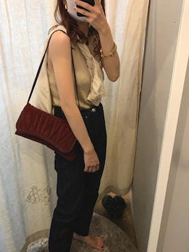 「赤」｜「アイテム（タンクトップ）」を使った、MIYUさん（レディース・156cm）の秋コーディネート