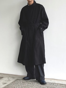 「AURALEE」｜「アイテム（トレンチコート）」を使った、遠藤　慎吾さん（メンズ・174cm）の夏コーディネート