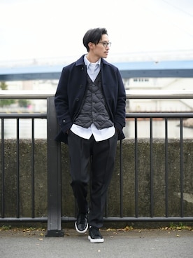「アイテム（ステンカラーコート、ブルー系）」を使った、安本さん（メンズ・170cm）の秋コーディネート